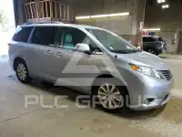 2012 Toyota SIENNA фото