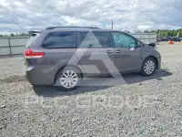 2012 Toyota SIENNA фото