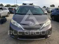 2012 Toyota SIENNA фото