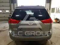 2012 Toyota SIENNA фото