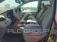 2012 Toyota SIENNA photo