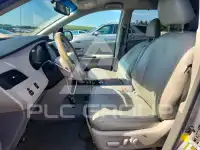 2012 Toyota SIENNA photo