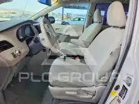 2012 Toyota SIENNA фото
