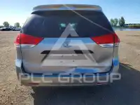 2012 Toyota SIENNA фото