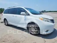 2012 Toyota SIENNA photo