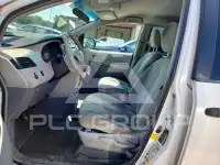 2012 Toyota SIENNA фото