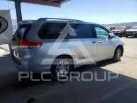2012 Toyota SIENNA фото