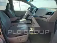 2012 Toyota SIENNA фото
