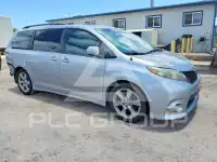 2012 Toyota SIENNA фото