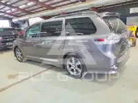 2012 Toyota SIENNA фото