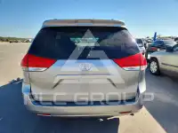 2012 Toyota SIENNA фото