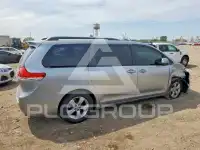 2012 Toyota SIENNA фото
