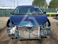 2012 Toyota SIENNA фото