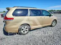 2012 Toyota SIENNA фото