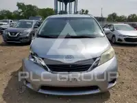 2012 Toyota SIENNA фото