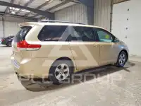 2012 Toyota SIENNA фото