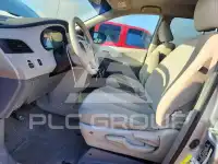 2012 Toyota SIENNA фото