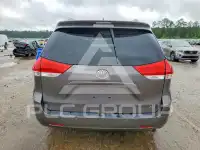 2012 Toyota SIENNA photo