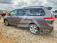 2012 Toyota SIENNA фото