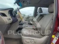 2012 Toyota SIENNA photo