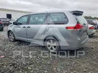 2012 Toyota SIENNA фото