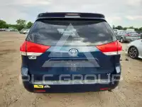 2012 Toyota SIENNA photo