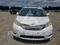 2012 Toyota SIENNA фото