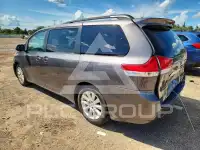 2012 Toyota SIENNA фото