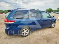 2012 Toyota SIENNA photo