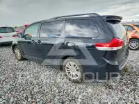 2012 Toyota SIENNA photo