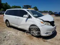 2012 Toyota SIENNA фото