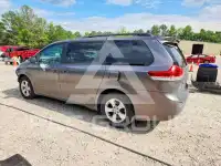 2012 Toyota SIENNA фото