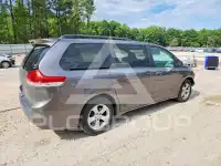 2012 Toyota SIENNA фото