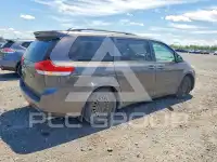 2012 Toyota SIENNA фото