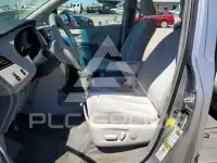 2012 Toyota SIENNA photo