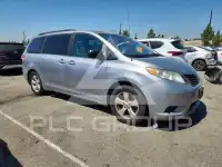 2012 Toyota SIENNA фото