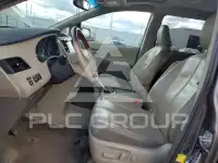 2012 Toyota SIENNA фото