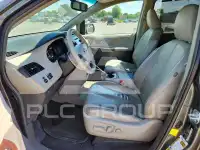 2012 Toyota SIENNA photo