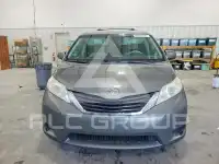 2012 Toyota SIENNA фото