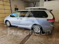 2012 Toyota SIENNA фото