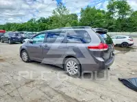 2012 Toyota SIENNA фото