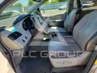 2012 Toyota SIENNA photo
