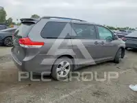 2012 Toyota SIENNA фото