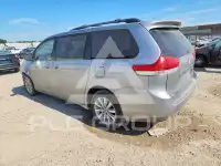 2012 Toyota SIENNA фото