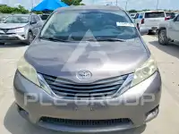 2012 Toyota SIENNA фото