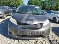 2012 Toyota SIENNA фото
