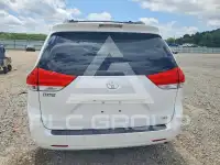 2012 Toyota SIENNA фото