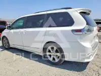 2012 Toyota SIENNA фото