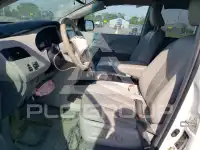 2012 Toyota SIENNA фото