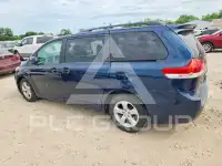 2012 Toyota SIENNA photo